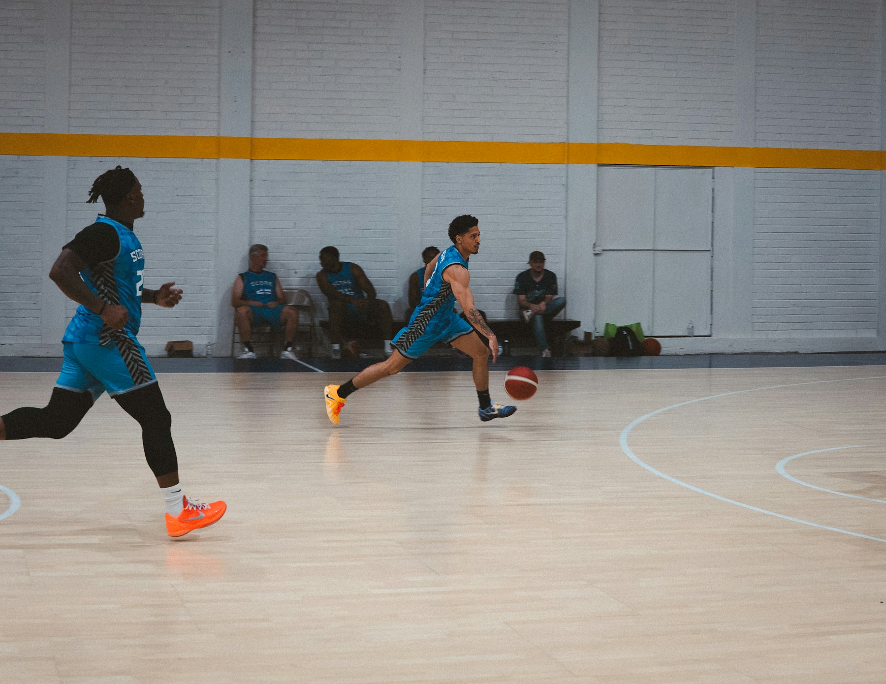 An indoor basketball game